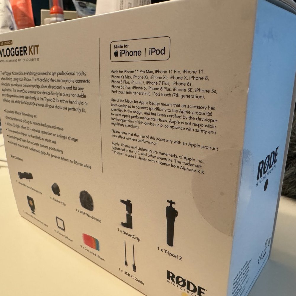 [BRAND NEW] RØDE - VLOGGER KIT iOS Edition Mobile Filmmaking Kit for iOS Devices - Picture 2 of 4